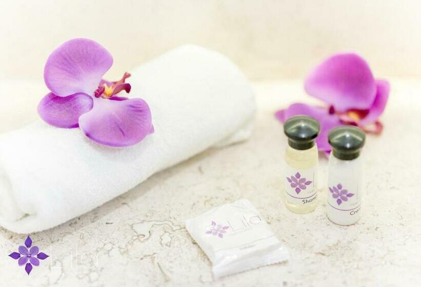 デラックスルーム, Lila