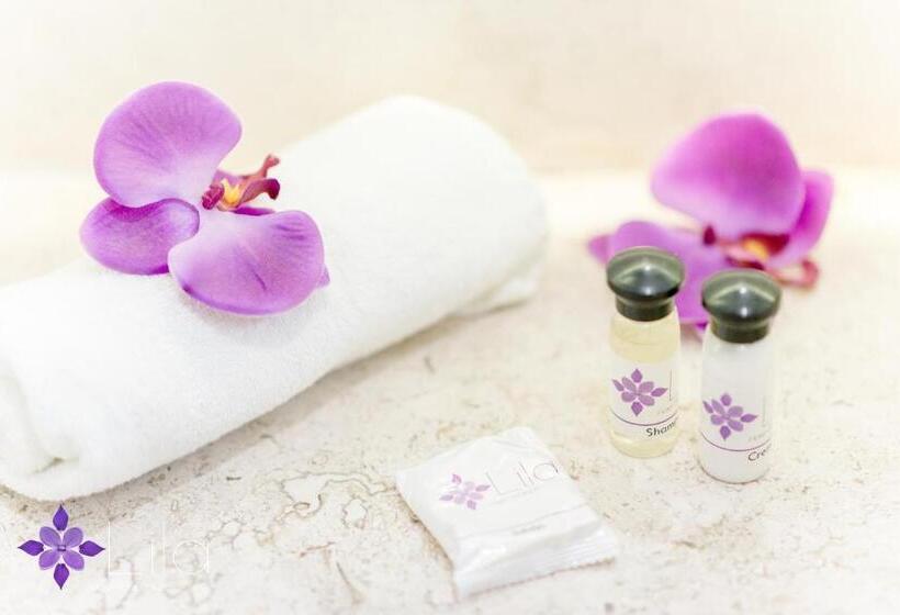 キングサイズベッドのデラックスルーム, Lila