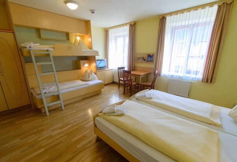Четырехместный Номер Стандарт, Jufa Hotel Oberwölz