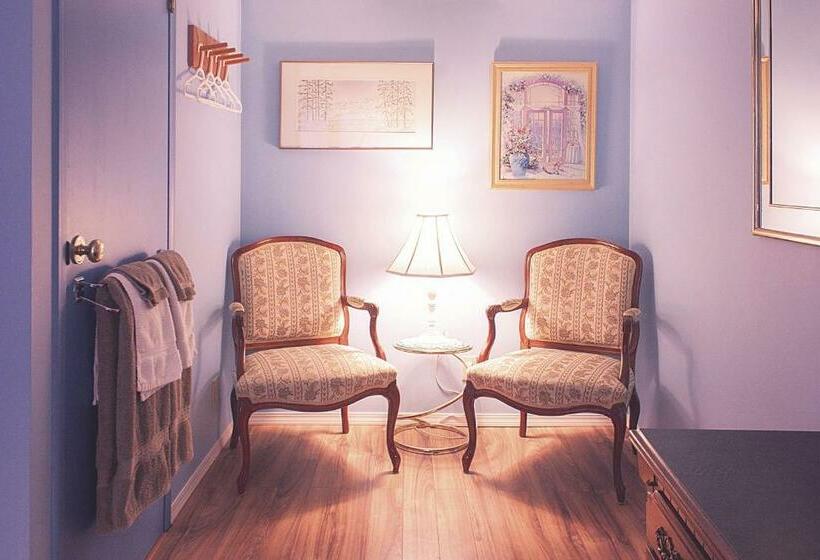 3 Szobás Suite, Dave & Honey's Accommodation