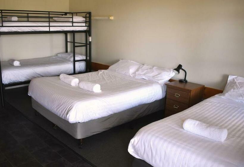 ファミリールーム, Port Albert Motel