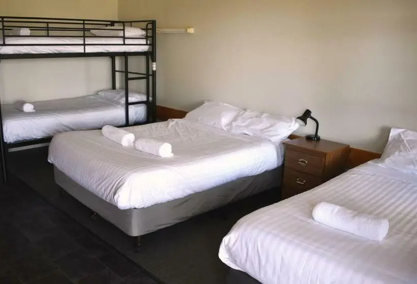 ファミリールーム, Port Albert Motel