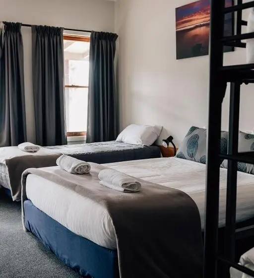 スイート（家族用）, Port Albert Motel