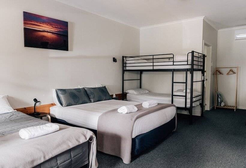 ファミリールーム, Port Albert Motel