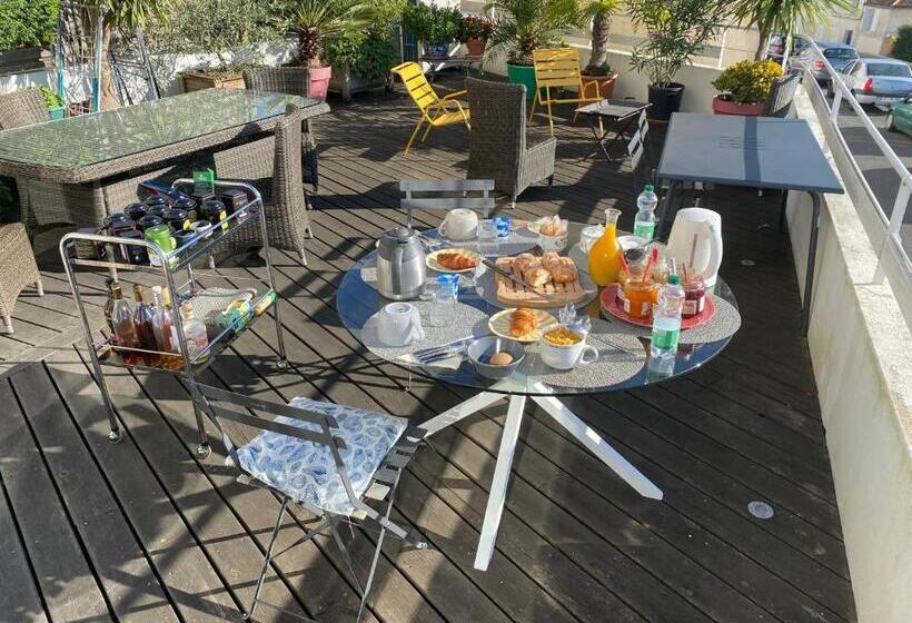 Номер Стандарт, Chambres D Hôtes Laferrière, Centre, Calme, Vue Dégagée Sur Verdure