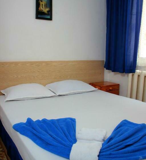 חדר סטנדרט יחיד, Family Hotel Flora