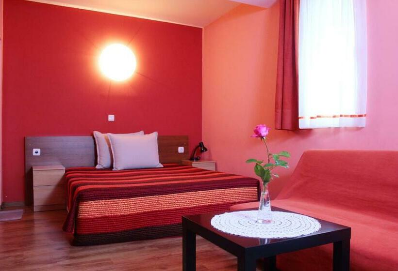 חדר סטנדרט, Family Hotel Flora