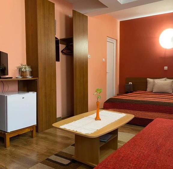 חדר סטנדרט, Family Hotel Flora