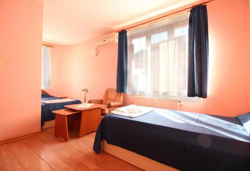 חדר סטנדרט, Family Hotel Flora