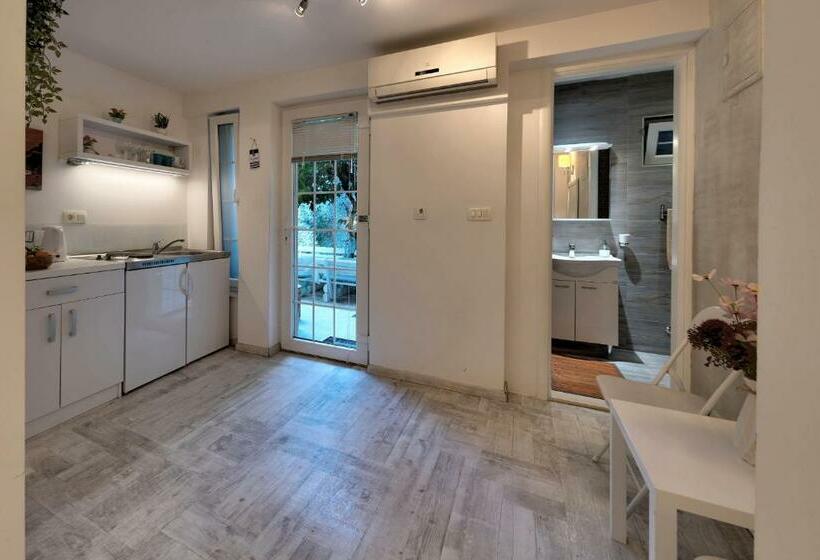 اتاق استاندارد, Apartments Villa Mike