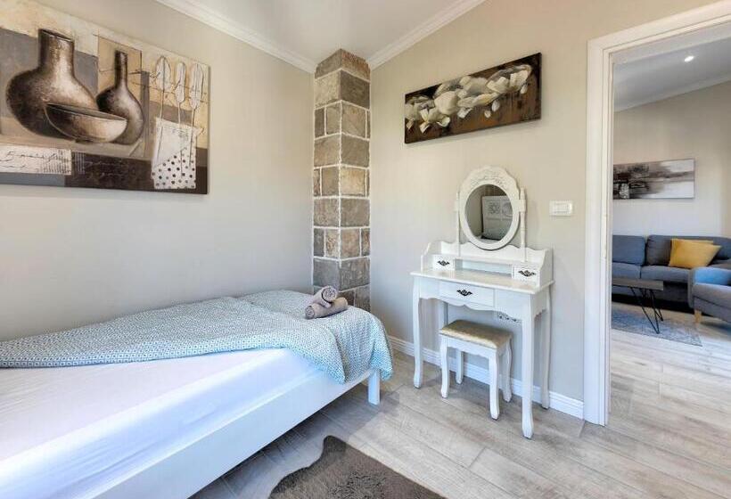 آپارتمان سوپریور 1 خوابه, Apartments Villa Mike