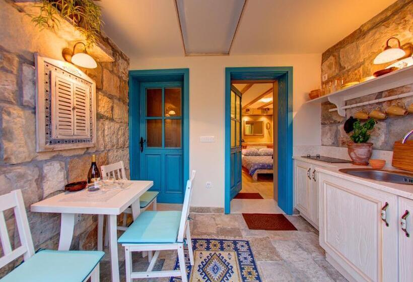 آپارتمان 2 خوابه, Apartments Villa Mike