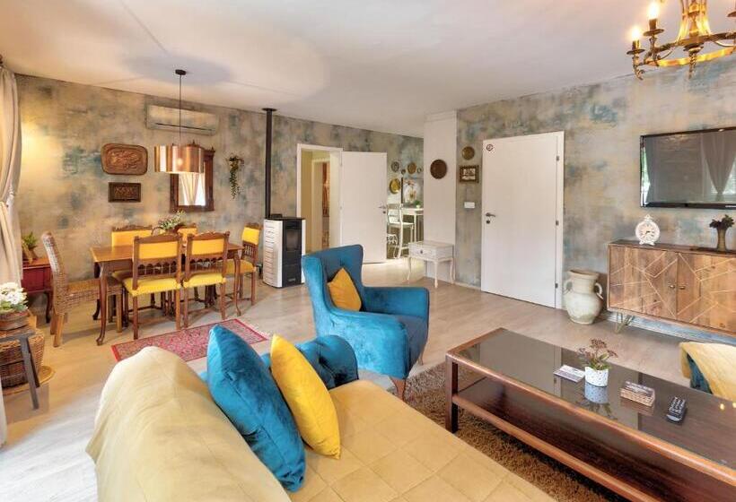 سوییت خانوادگی, Apartments Villa Mike