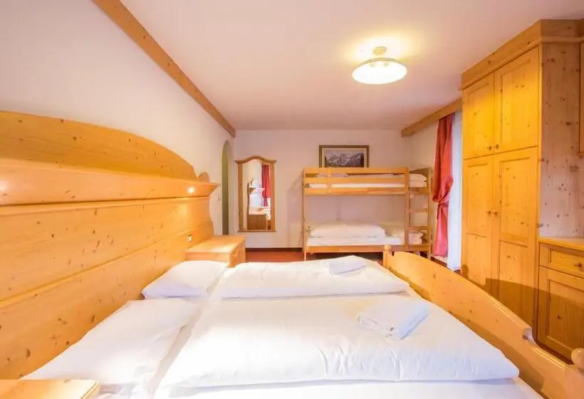 スーペリアの４人部屋, Chalet Hotel Diamant