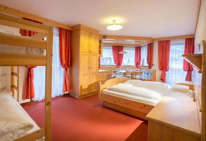 スーペリアの４人部屋, Chalet Hotel Diamant