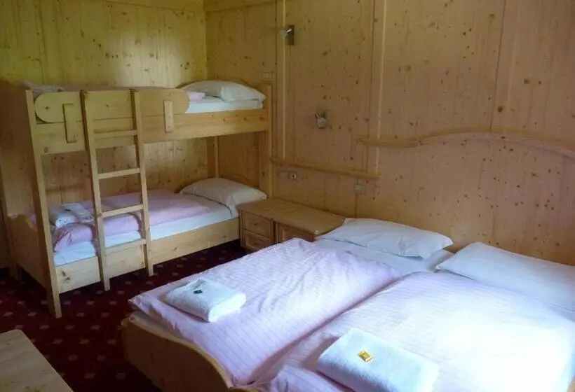 スタンダード４人部屋, Chalet Hotel Diamant