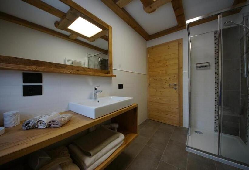 דירת חדר בקומת קרקע, Chalet Mornà