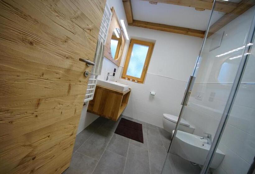 דירה בת חדר שינה 1 עם מרפסת, Chalet Mornà