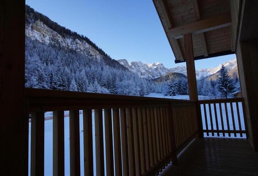 דירת פנטהאוז 2 חדרי שינה, Chalet Mornà