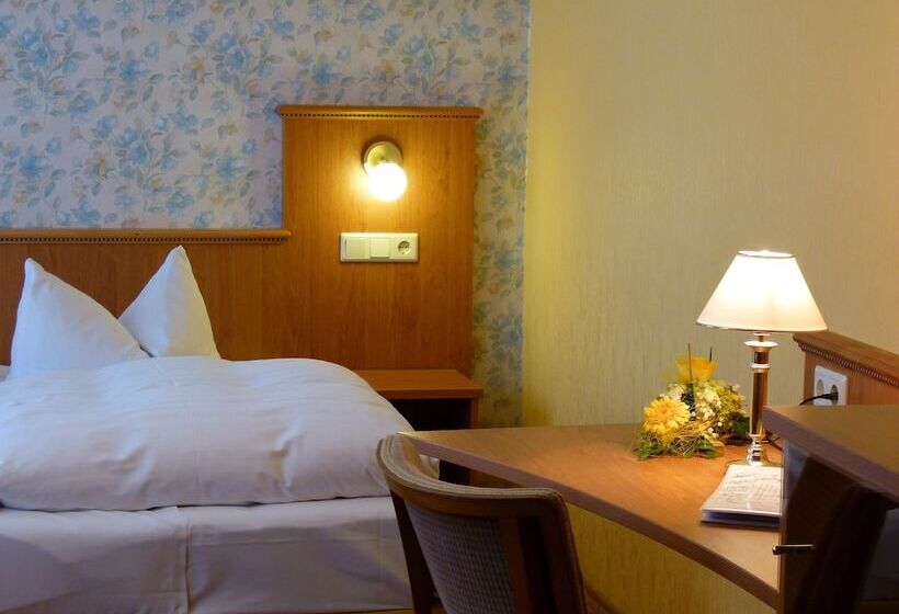 غرفة قياسية فردية, & Gasthof Garküche