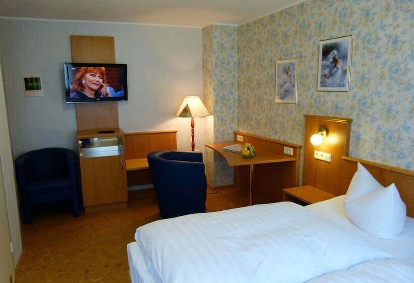 غرفة قياسية فردية, & Gasthof Garküche