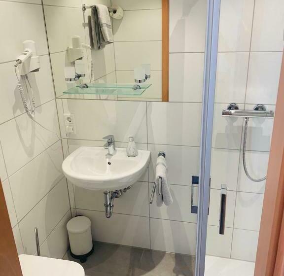 اتاق اکونومی یک تخته, Landgasthaus Jägerhof