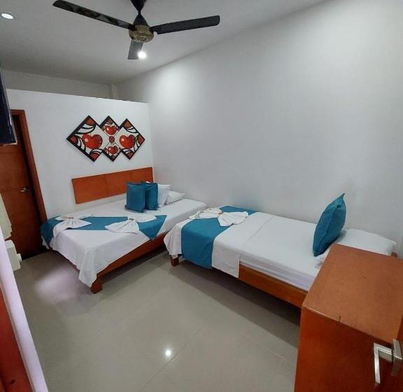 标准三人间, Sarali