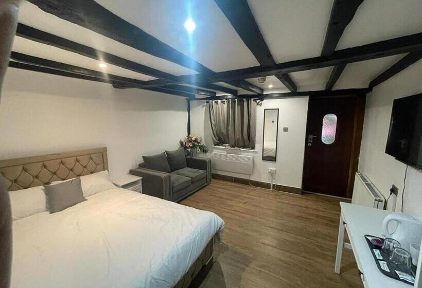 Номер Deluxe, Tudor Oaks Lodge Stevenage North