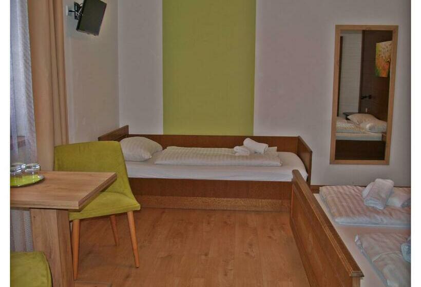 스탠다드 트리플 발코니 룸, Aineterhof