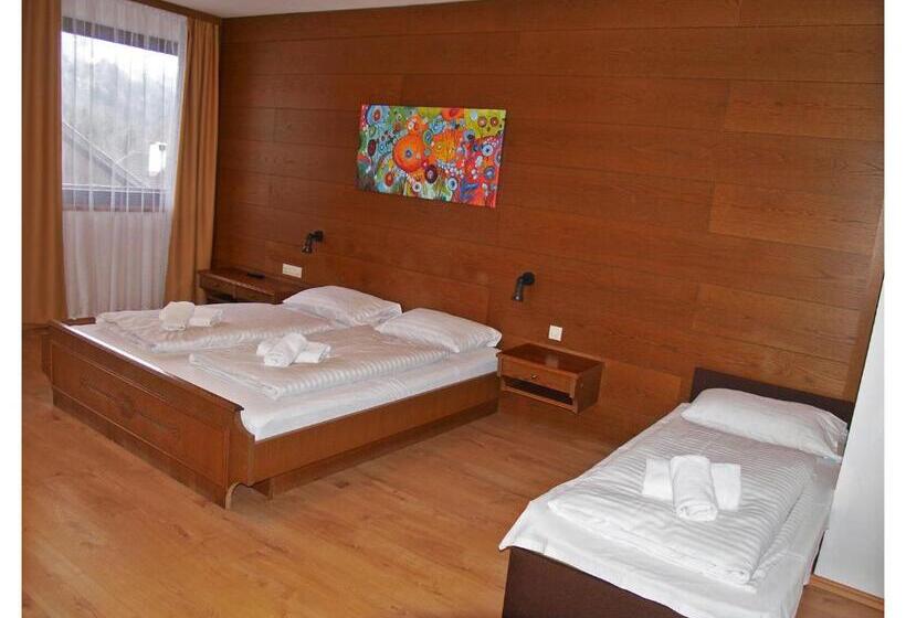 디럭스 룸, Aineterhof