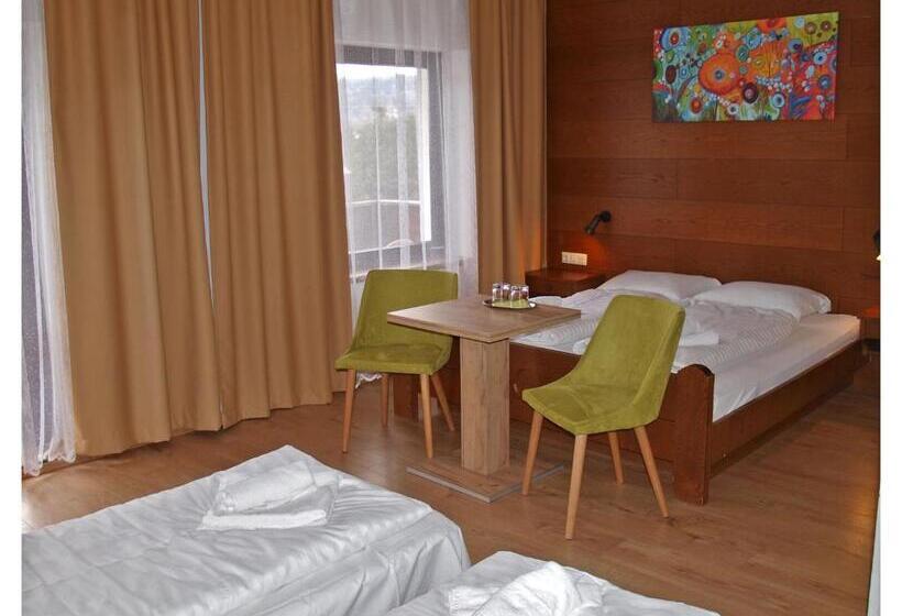 4인용 스탠다드 룸, Aineterhof