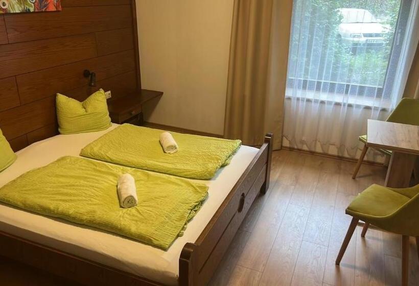 4인용 스탠다드 룸, Aineterhof