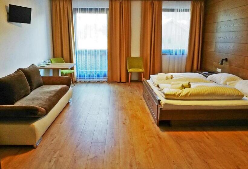 디럭스 패밀리 룸, Aineterhof