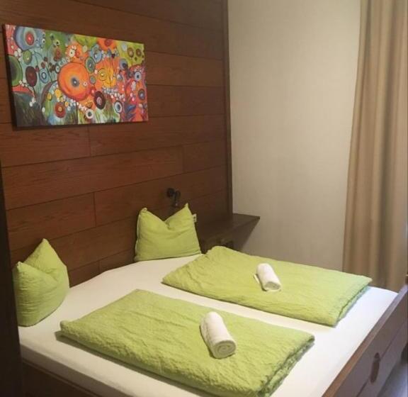 스탠다드 룸, Aineterhof