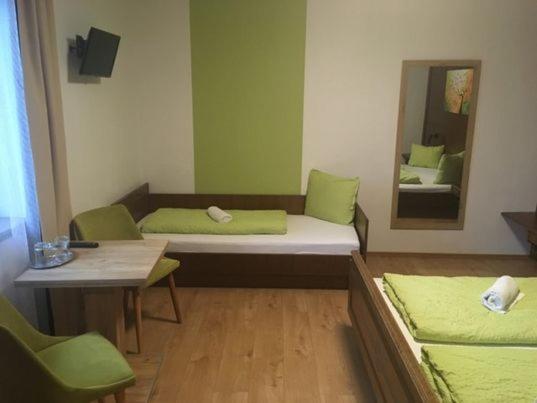 스탠다드 룸, Aineterhof