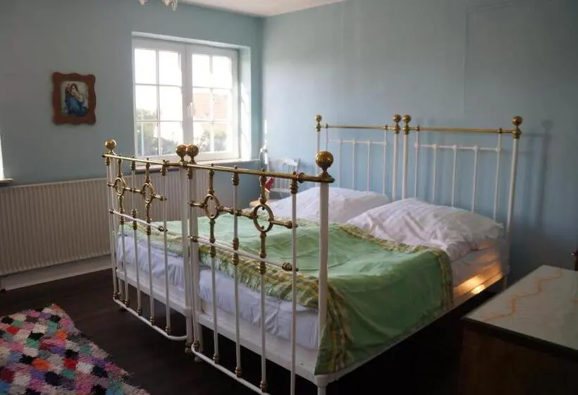 スタンダードトリプルルーム, Huset I Hejls