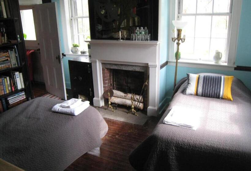 غرفة قياسية مطلّة علي الحديقة, Higganum House B&b