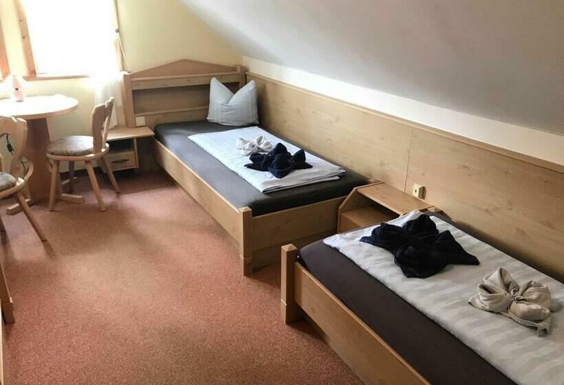 Номер Стандарт, Gasthof Zur Hoffnung