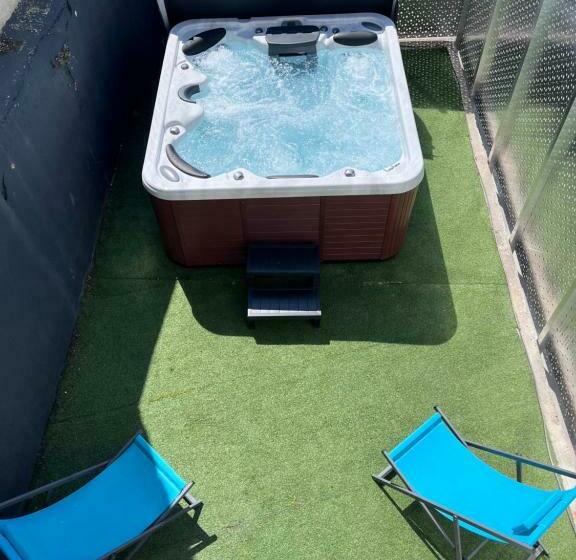 منزل 3 غرف نوم, L'hostellerie De Sèvremont