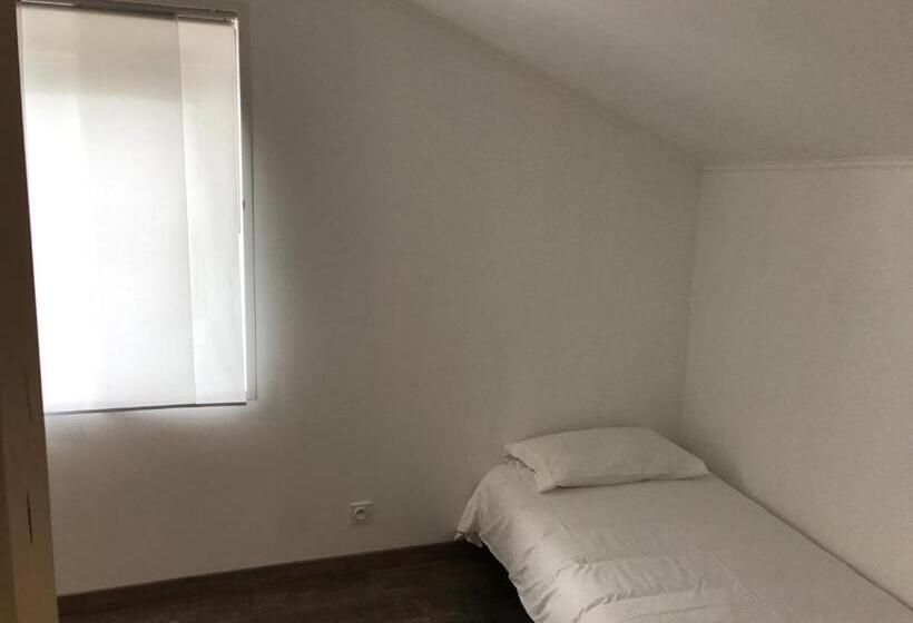 Дом 3 Спальни, L'hostellerie De Sèvremont