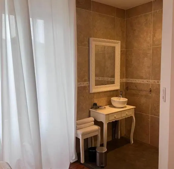 １ベッドルームハウス, L'hostellerie De Sèvremont