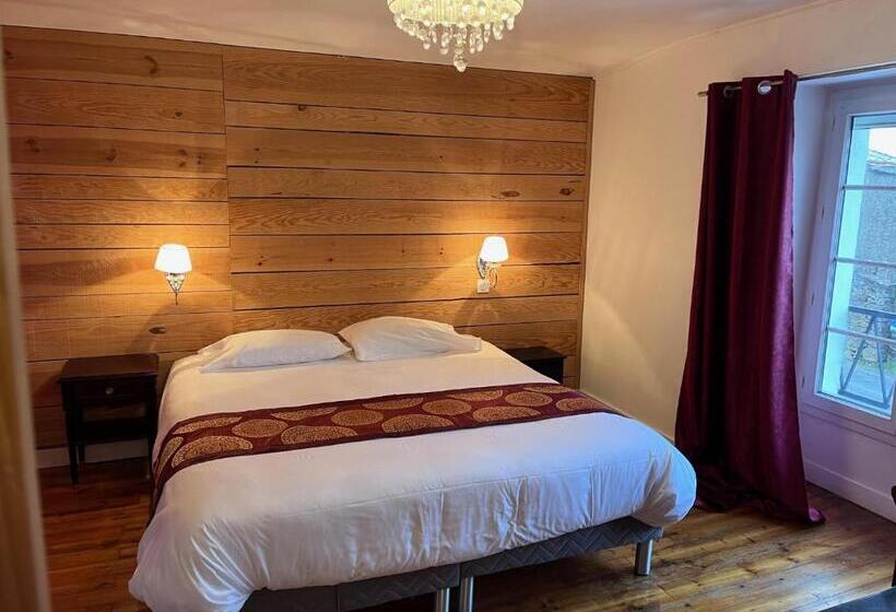 غرفة ديلوكس عائلية, L'hostellerie De Sèvremont