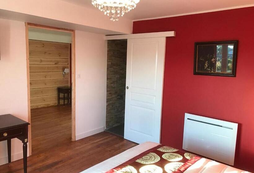 غرفة ديلوكس عائلية, L'hostellerie De Sèvremont