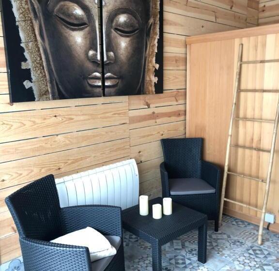 منزل غرفة نوم واحدة, L'hostellerie De Sèvremont