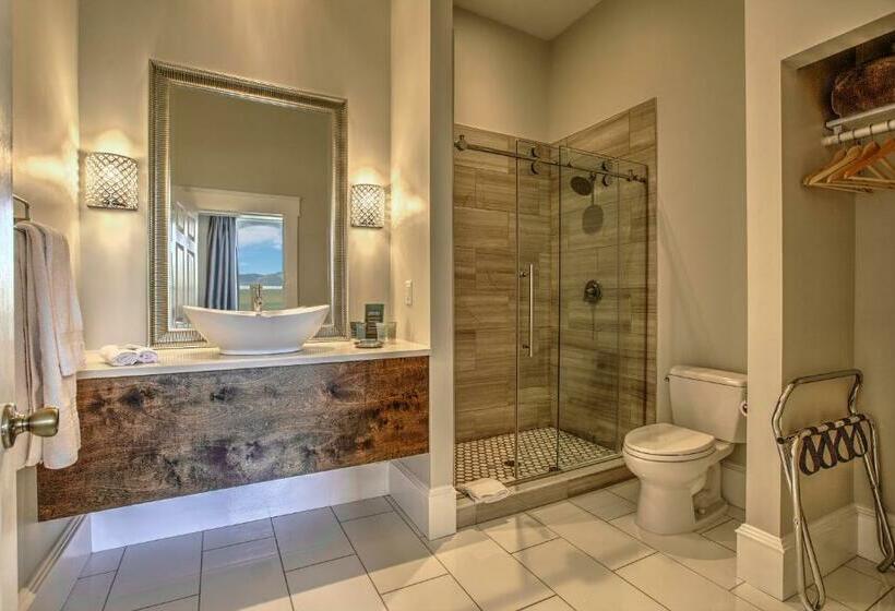 豪华房间, The Harkness