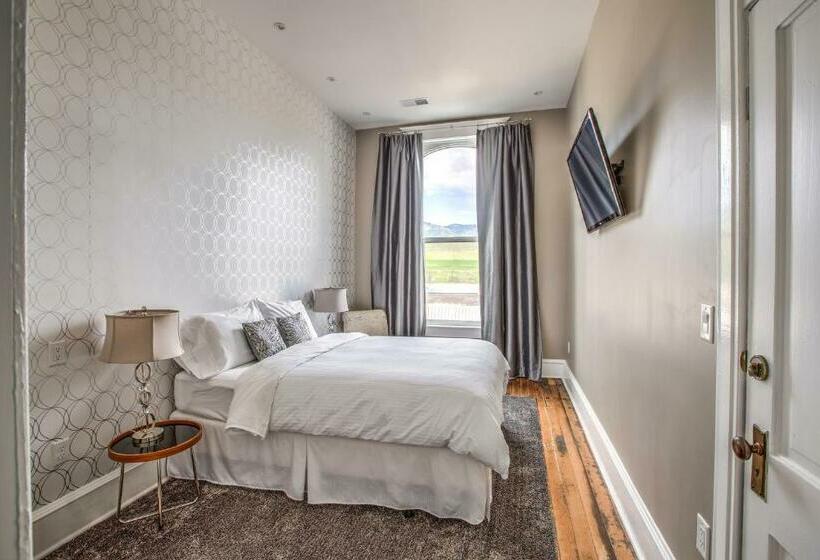 豪华房间, The Harkness