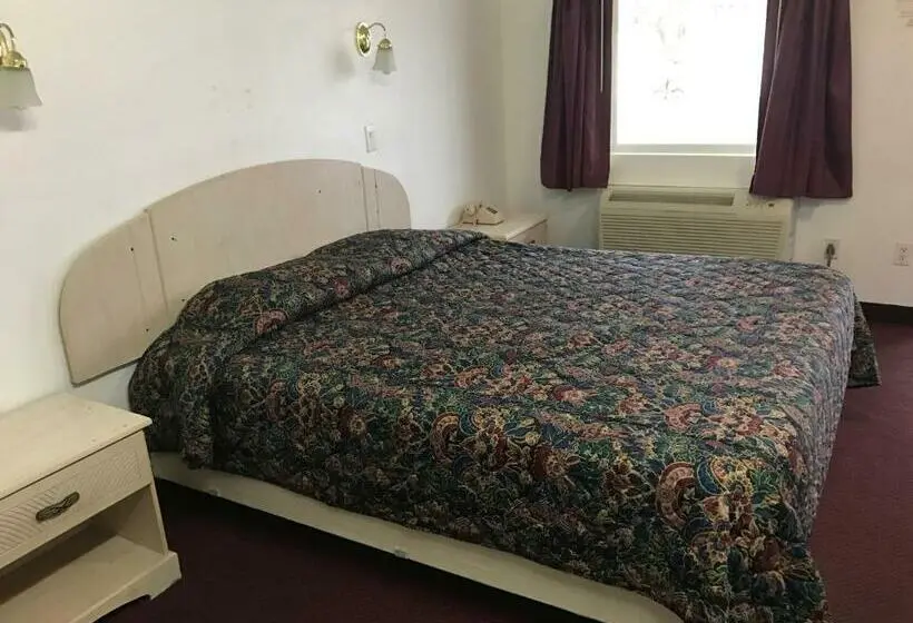 キングサイズベッドのスタンダードルーム, Mayfair Motel