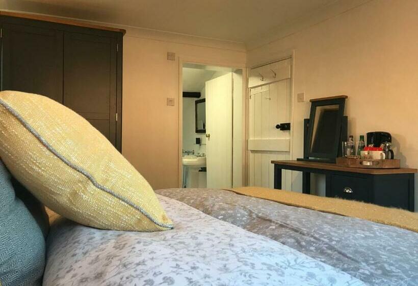 带大床的高级房间, Ye Olde Saddlery B&b