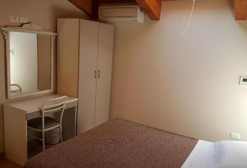 스탠다드 트리플 룸, Agriturismo B&b Vista Parco