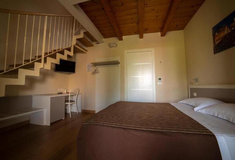 4인용 스탠다드 룸, Agriturismo B&b Vista Parco